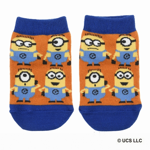 子ども靴下(キッズソックス) ユニバーサル ミニオンズ キャラクターぎっしりデザイン スニーカー丈 13-19cm 1足組 350-16C1