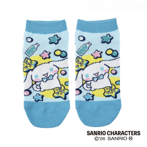婦人靴下(レディースソックス) サンリオ シナモロール モチーフぎっしりデザイン スニーカー丈 1足組 360-16A0