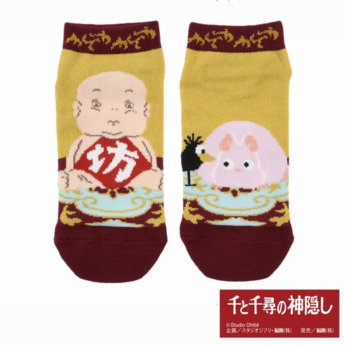 婦人靴下(レディースソックス) スタジオジブリ 千と千尋の神隠し 左右異柄 スニーカー丈 1足組 328-16B6